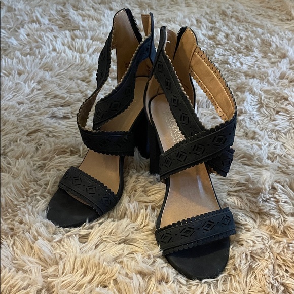 Catherine Malandrino Black Strappy Heels - Picture 1 of 10